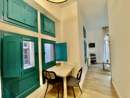 Location Appartement 1 pièce 20m² NIMES 30000 - Photo 5