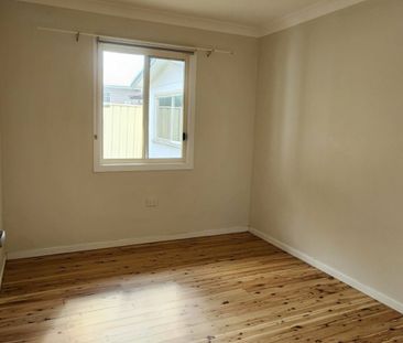 2 BEDROOM IN GREAT LOCATION - Photo 2