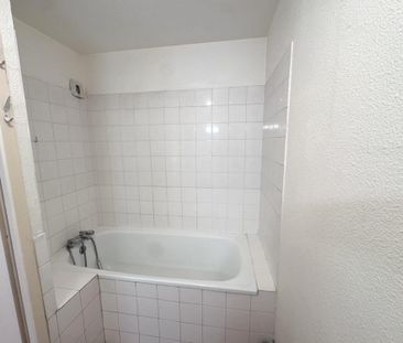 Location Appartement 3 pièces 52m² ROMANS SUR ISERE 26100 - Photo 5