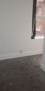 To Let 1 Bed Apartment - Photo 3