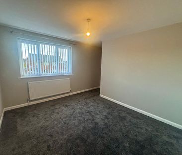 Fully renovated 2 Bedroom Mid Mews Property - Photo 5