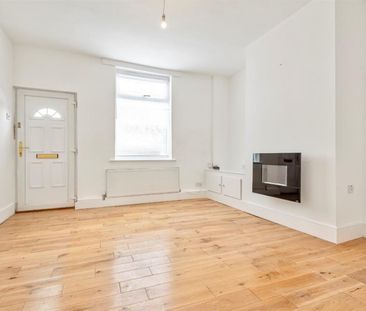 2 bedroom House To Let - Photo 1