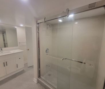 For Lease - 307 Axminster Drive Unit# Basment, Richmond Hill, Ontario - Photo 3