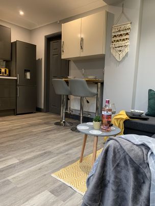 BEDROOM 5 – MEDIUM DOUBLE - Photo 1