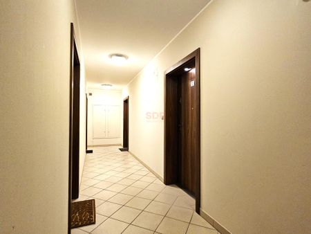 Przestronne mieszkanie | Nowe meble | Miejsce w garażu - Фото 2