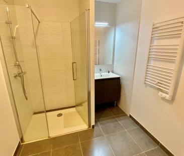 Location Appartement 2 pièces 38m² TOULON 83100 - Photo 5