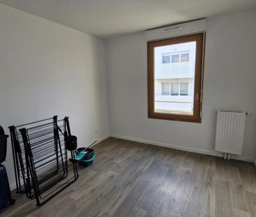 Location Appartement 3 pièces 56m² LE HAVRE 76620 - Photo 2
