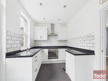 Old Glenarm Road, Larne, BT40 1NH - Photo 4