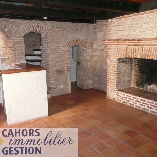 Location Appartement 1 pièce 42m² CAHORS 46000 - Photo 1