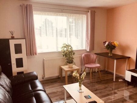 Slepe Crescent, Poole - Photo 2