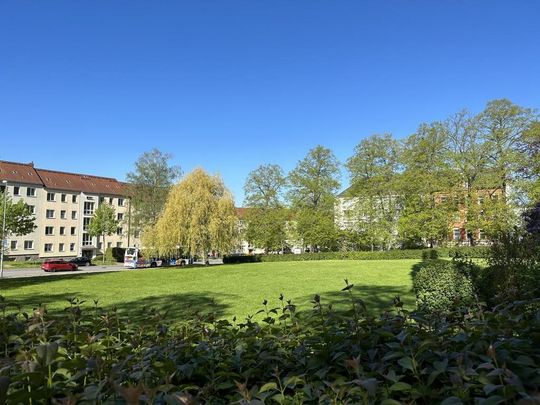 Großzügige 3-Raum-Wohnung mit Tageslichtbad - Foto 1