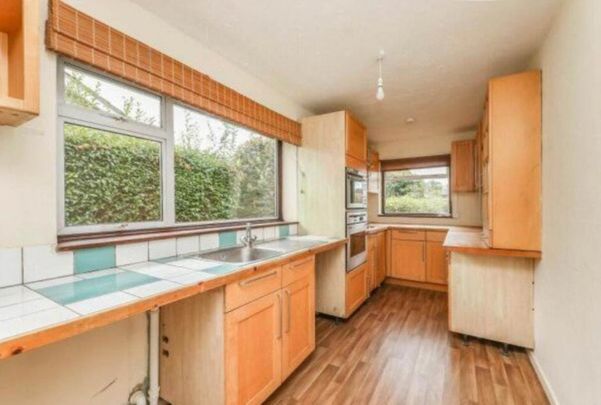 3 bedroom bungalow to rent - Photo 1