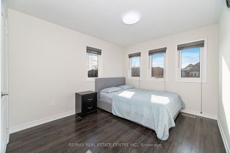 For Lease - 6835 Dillingwood Drive, Mississauga, Ontario - Photo 2