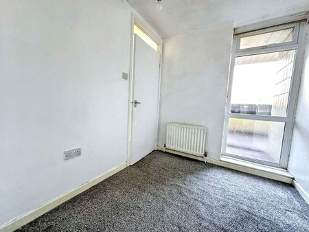 2 bed apartment to rent in NE37 - Photo 3