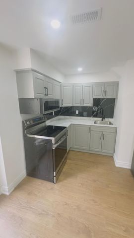 For Lease - 7223 Sedan Square, Mississauga, Ontario - Photo 5