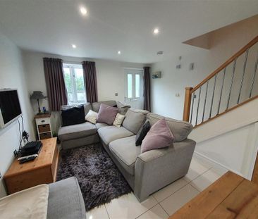 2 bedroom terraced house to rent - Photo 3