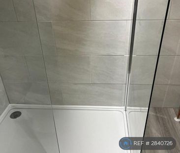 1 bedroom in a house share to rent - Photo 6