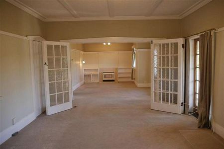 Spacious living near the CBD - Photo 5