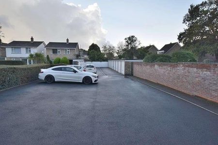 Keswick Road, New Milton, Hampshire, BH25 - Photo 5