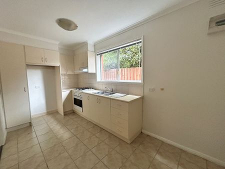 2 / 46 Riviera St, Mentone - Photo 2