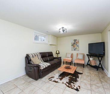 For Lease - 90 Professor's Lake Parkway Unit# B, Brampton, Ontario - Photo 2
