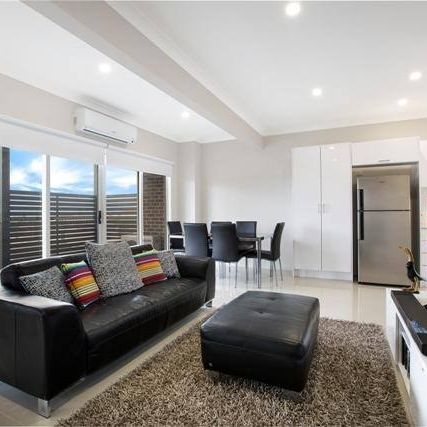 Near New 3 bedroom townhouse - Photo 1
