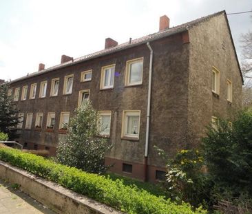 Sehr schöne 2-Zimmerwohnung mit Laminat, neuen Fenstern und moderni... - Foto 4