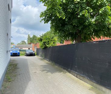 Ruim appartement op 1ste verdiep met staanplaats - Photo 6