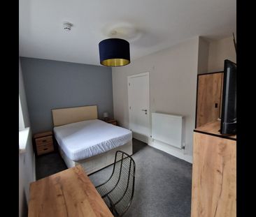 Room in a Shared House, Friars Road, CV1 - Photo 2