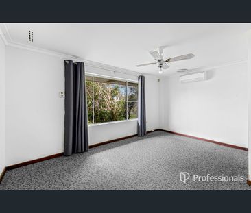 11 Warnbro Sound Avenue, Warnbro, WA 6169 - Photo 2