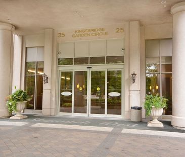 For Lease - 25 Kingsbridge Garden Circle Unit# PHO8, Mississauga, O... - Photo 4