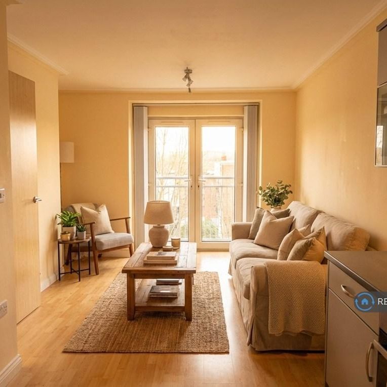 2 bedroom flat to rent - Photo 1