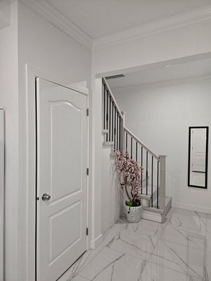 Rare Find! 2 Bedroom/2 Bathroom Two Story Side Suite - Photo 1
