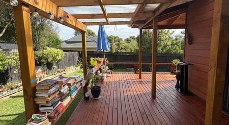 5-Bedroom Family Home in Gleneden - Photo 3