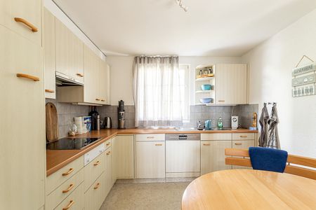 grosszügige Wohnung mit Charme - Foto 4