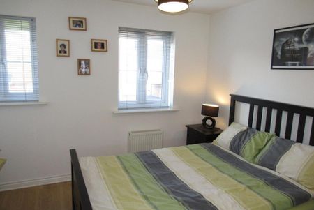 2 bedroom terraced house to rent - Photo 4