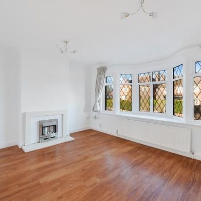 Corner House Parade Epsom Road, Ewell Village, KT17 - Photo 1