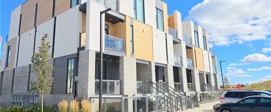 142 FOAMFLOWER Place Unit# 64 — 2 Bedroom - Photo 1