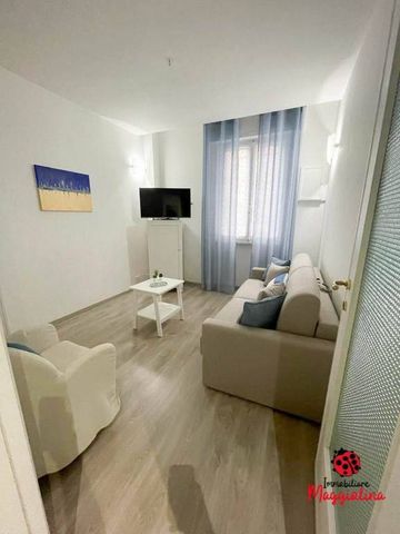 Trilocale piazza Sant'Agostino 60, Centro Storico, La Spezia - Foto 3