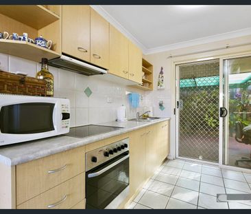 2 Bedroom Villa in Perfect Location - Photo 2