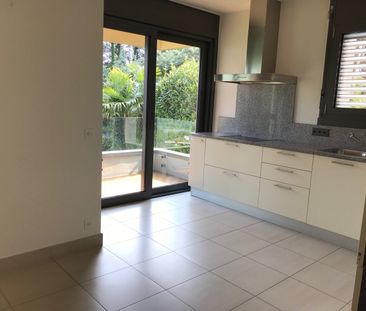 Lugano, appartamento spazioso in piccola palazzina, zona tranquilla - Photo 4