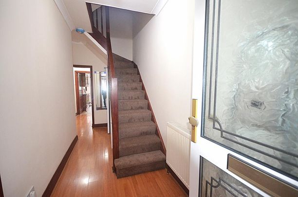 4 bedroom terraced house to rent - Photo 1