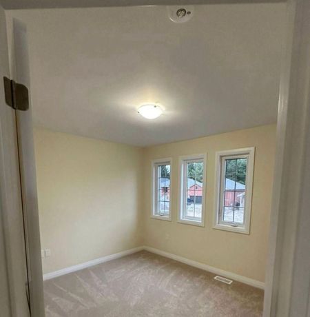 For Lease - 5 Revol Road, Penetanguishene, Ontario - Photo 2