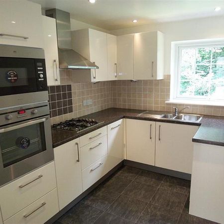 2 bedroom apartment to rent - Photo 3