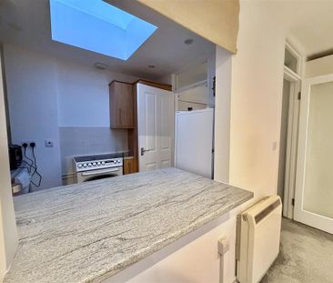 Studio to rent - Photo 6