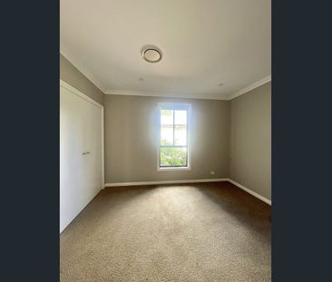 Private and secluded 2 bedroom dwelling - Photo 2