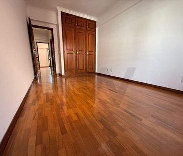 3 room luxury Flat for rent in Cascais e Estoril, Portugal - Photo 2