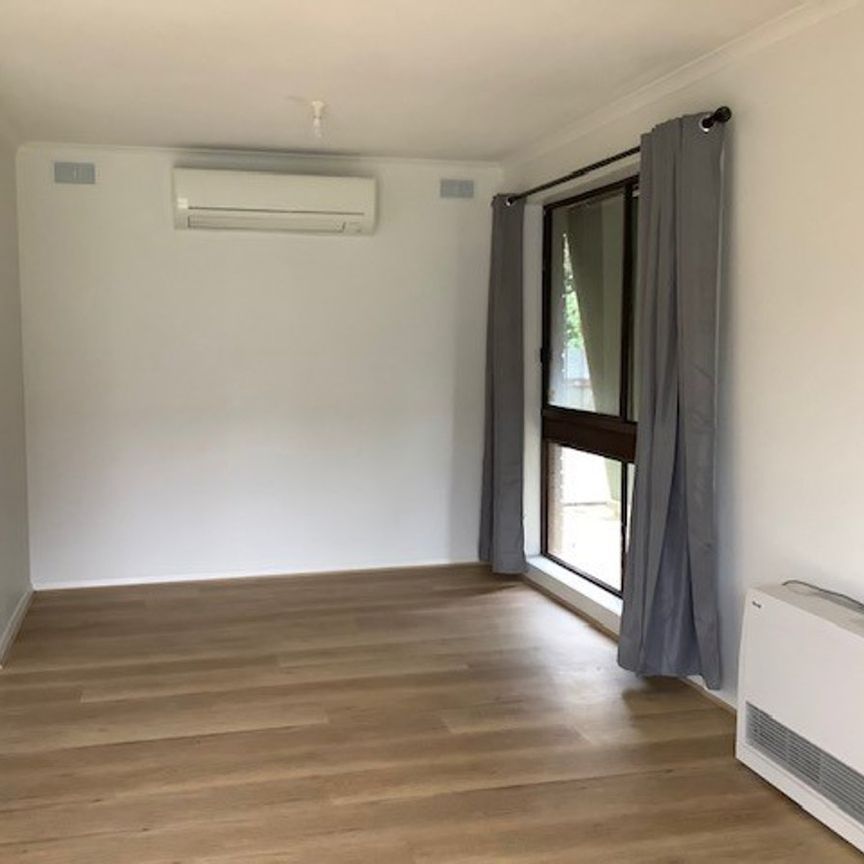 Three Bedroom Renovated House - Photo 1
