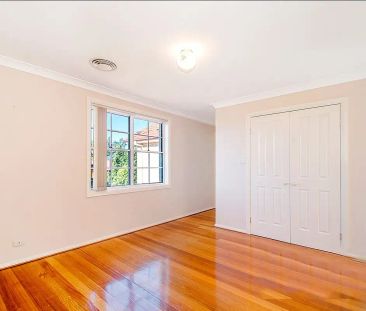 “A great family entertainer with smart layout and large yard.” - Photo 2