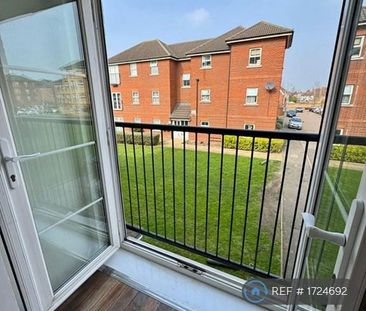 2 bedroom flat to rent - Photo 4